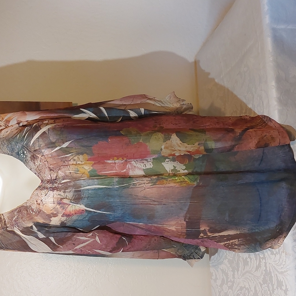 No tag summer top. Light weight flowy material. Size M/L. NWOT.